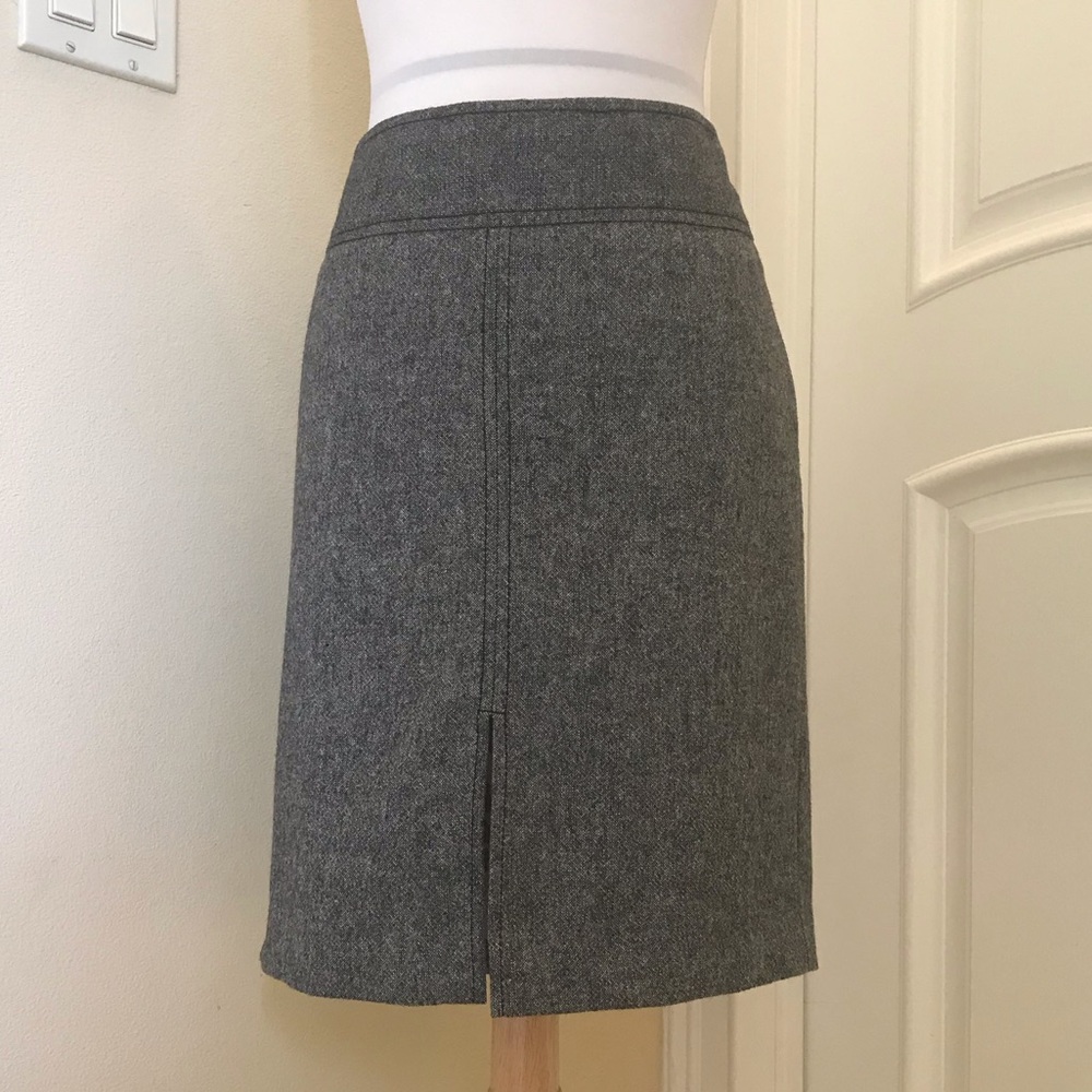 NWOT Express studio black tweed career skirt